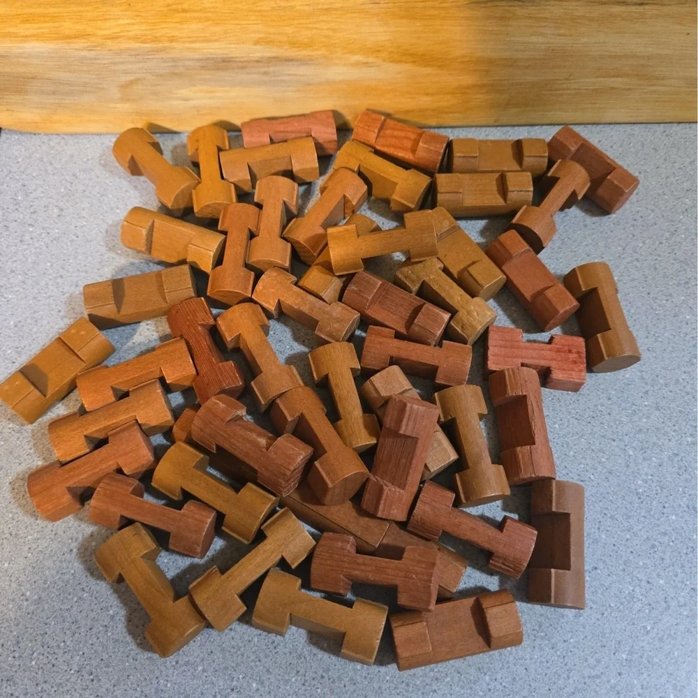 Playskool Lincoln Logs Set With Windows, Roofs And Multiple Size Blocks Vintage